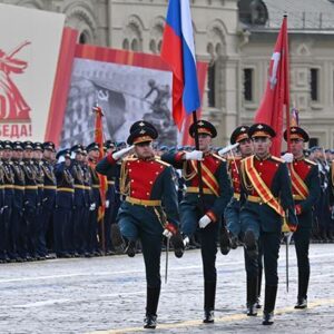 Rusya’da görkemli tören: Putin’den Batı’ya gözdağı… Türk İHA’ları dev ekranda gösterildi