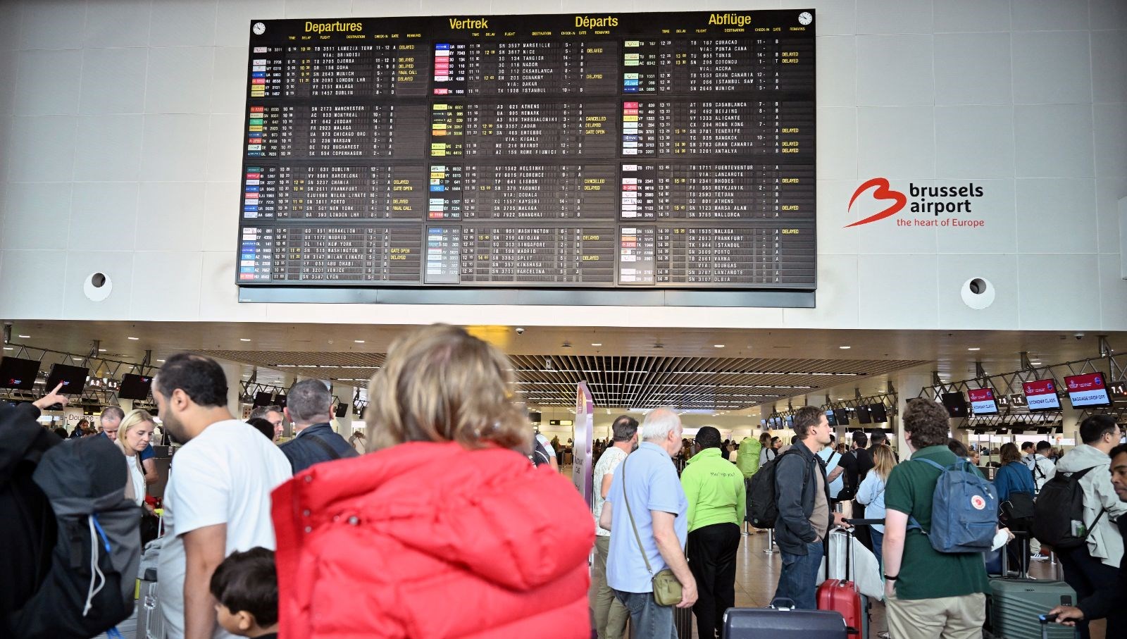 avrupa havalimanlarinda siber kaos bruksel berlin heathrowdaiptaller yasandi K4CswSv9