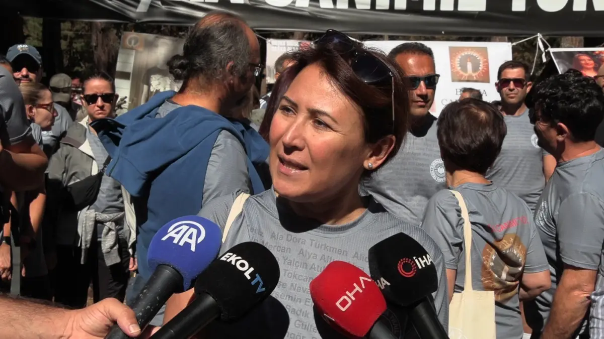 yangin faciasinda hayatini kaybedenler anildi 9zaCTEhg