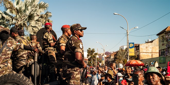 madagaskarda ordu yonetime el koydu 68YGUyRg.jpg