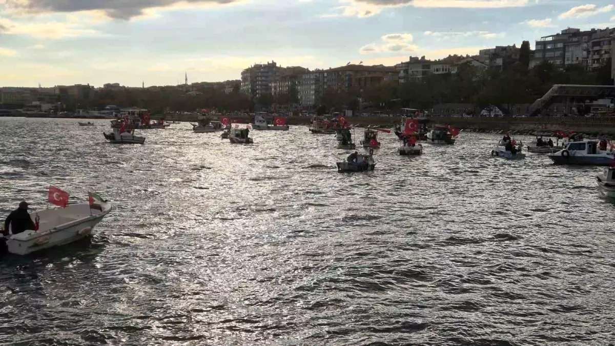 tekirdagda balikcilardan gazzeye destek konvoyu Y5OdVNfb