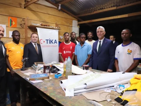 Bakan Ömer Bolat, Kamerun’daki TİKA Projesini İnceledi