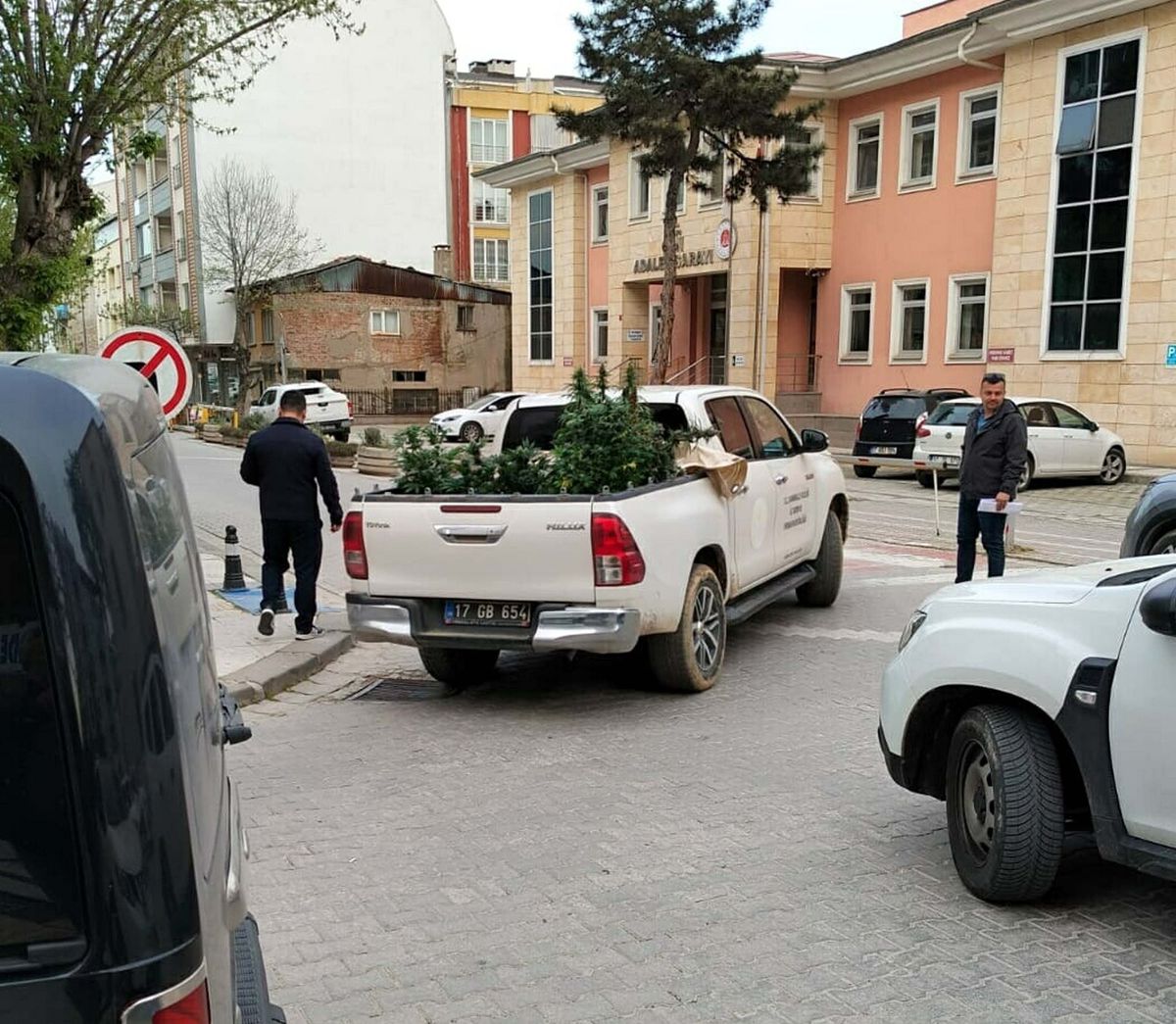 Çanakkale’de Uyuşturucu Yetiştiren Şahıs Yakalandı