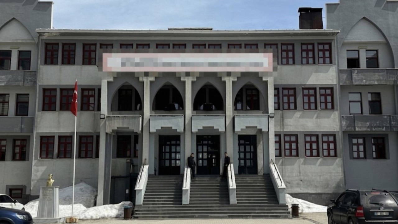 Yüksekova’da Okul İhbarı Panik Yarattı, Güvenlik Önlemleri Artırıldı