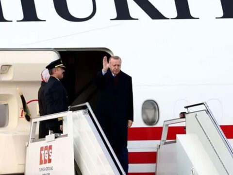 Cumhurbaskani erdogan yurda dondu 1LrK9plc