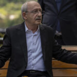 Kilicdaroglu yeni parti sorusunu yanitlarken ben halkin icinde siyaset yapiyorum dedi igQsxx7L
